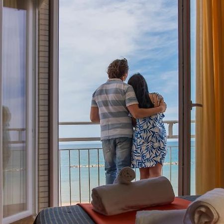 Hotel President'S Пезаро Екстер'єр фото