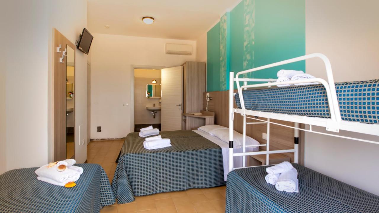 Hotel President'S Пезаро Екстер'єр фото