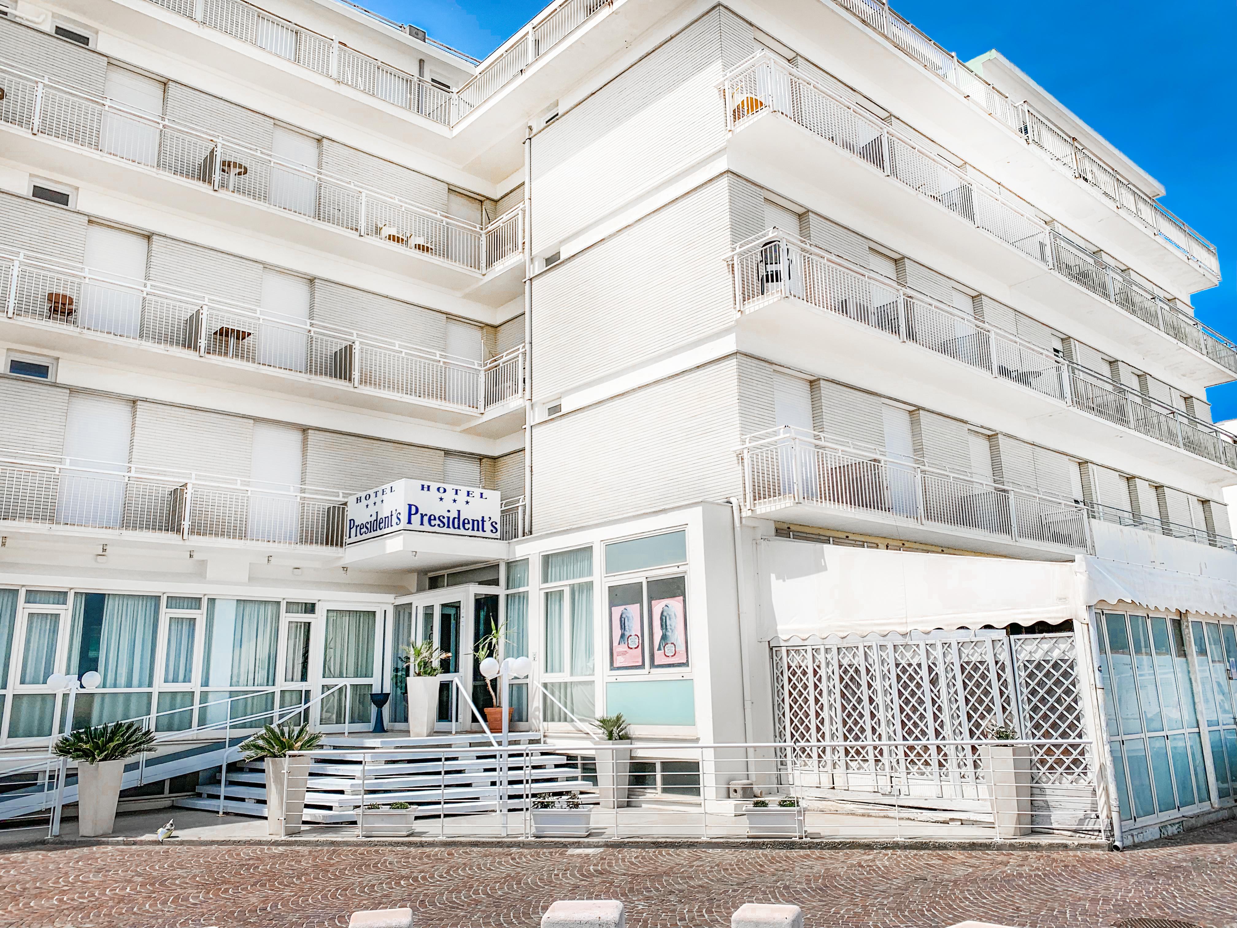 Hotel President'S Пезаро Екстер'єр фото