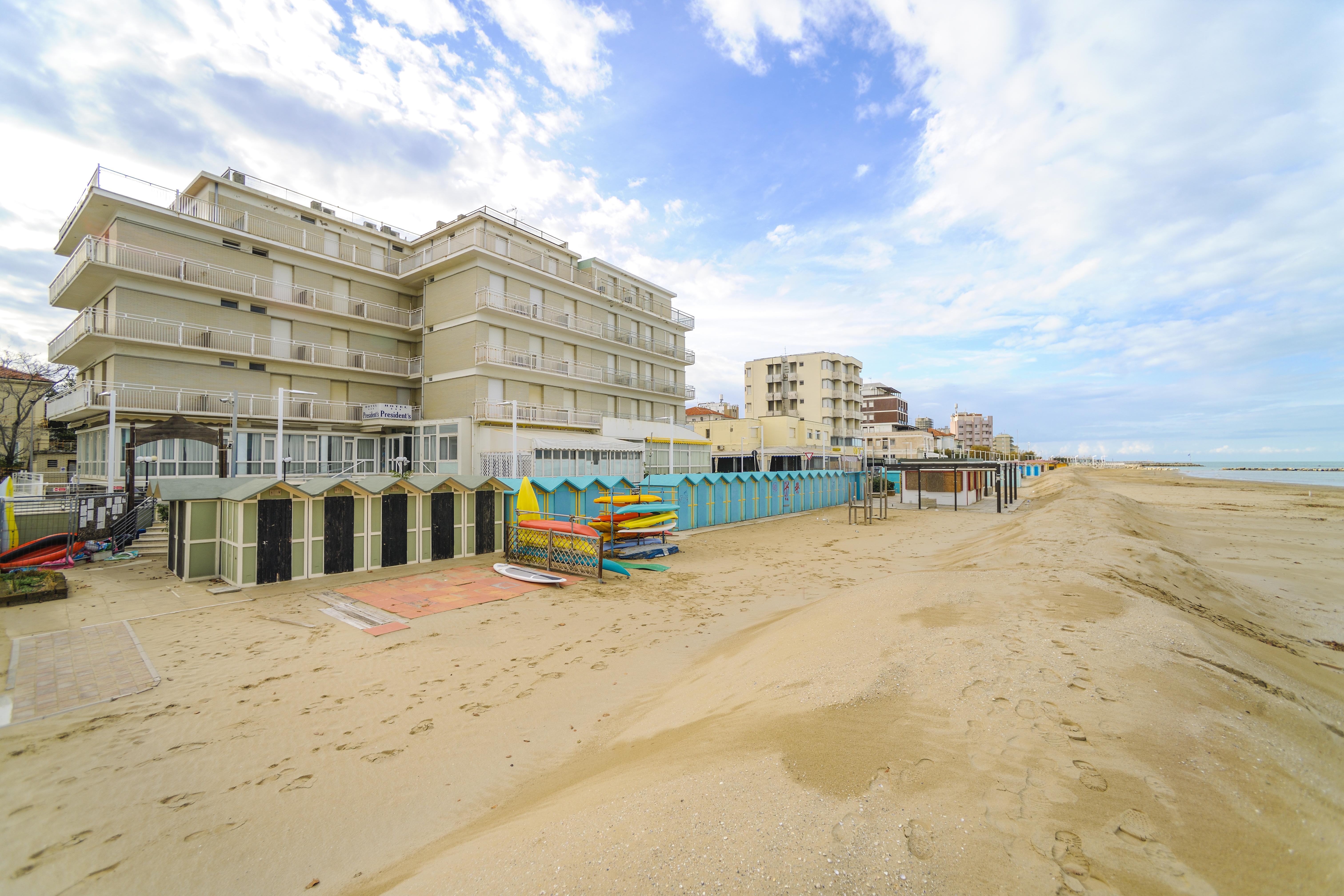 Hotel President'S Пезаро Екстер'єр фото